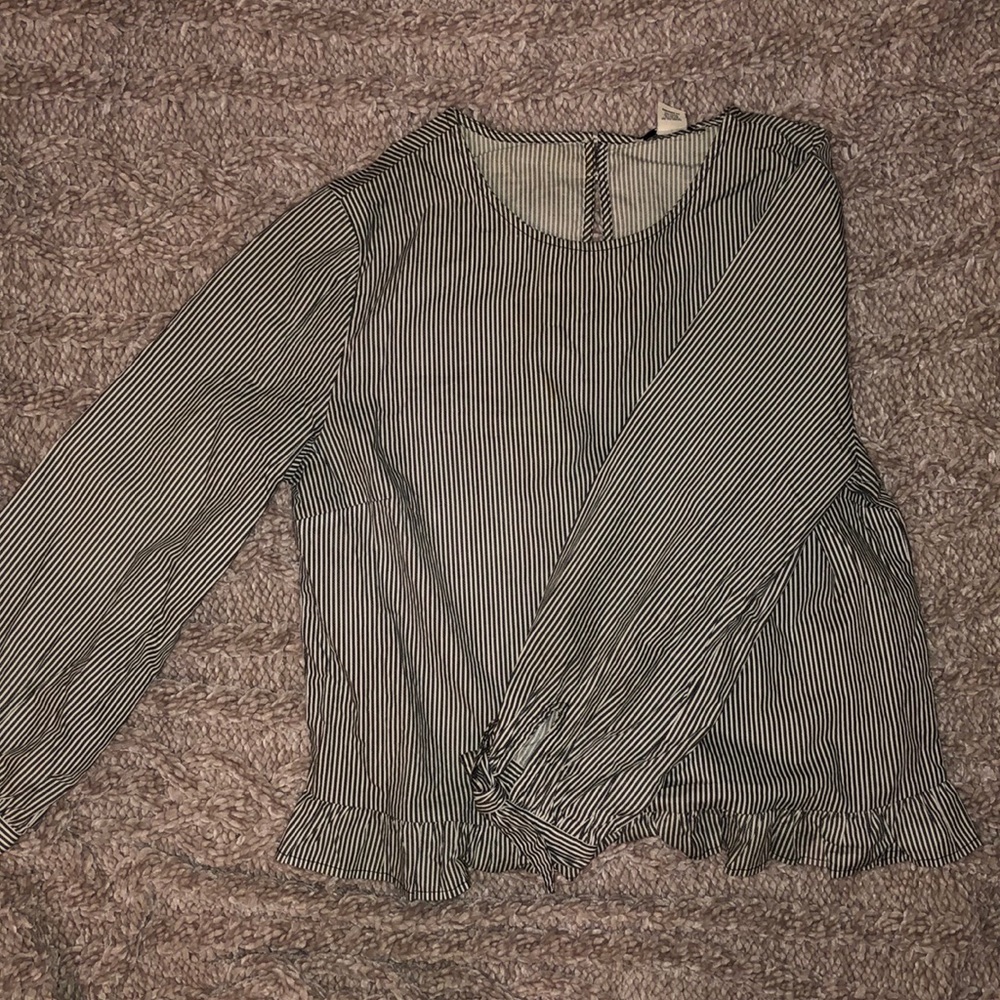 Forever 21 striped sleeve shirt